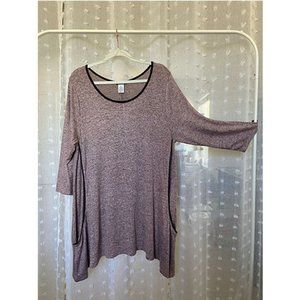 #3 Cozy Mauve side leather trim pocket tee - curve size